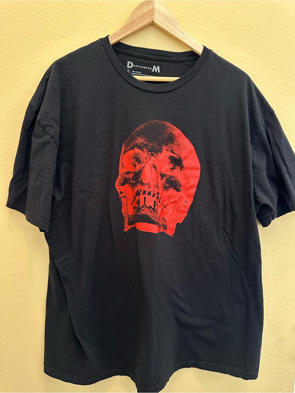 Depeche Mode concert Black Graphic Skull Tee with Red Print - Size 2XL
